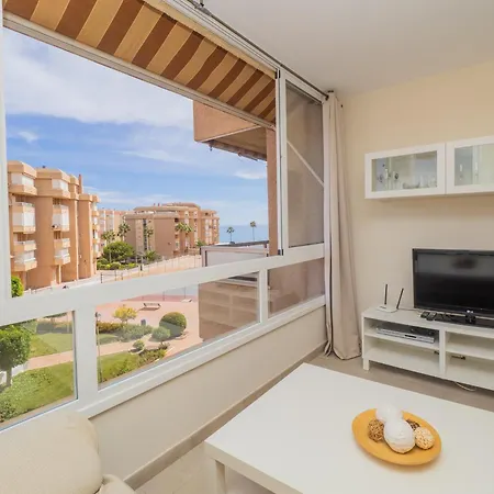 Cubo's Costa Del Oro Apartment *